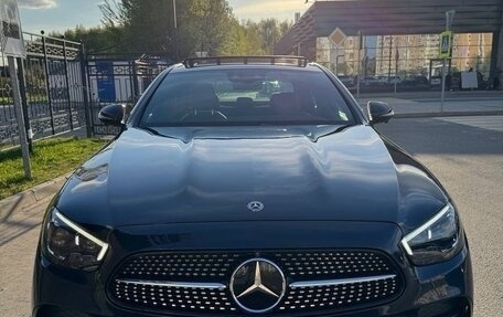 Mercedes-Benz E-Класс, 2020 год, 5 000 000 рублей, 3 фотография