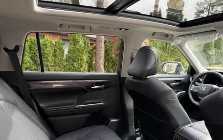 Toyota Highlander, 2026 год, 5 200 000 рублей, 14 фотография