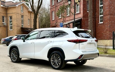 Toyota Highlander, 2026 год, 5 200 000 рублей, 4 фотография