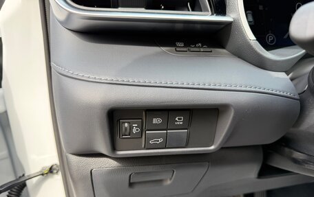 Toyota Highlander, 2026 год, 5 200 000 рублей, 24 фотография