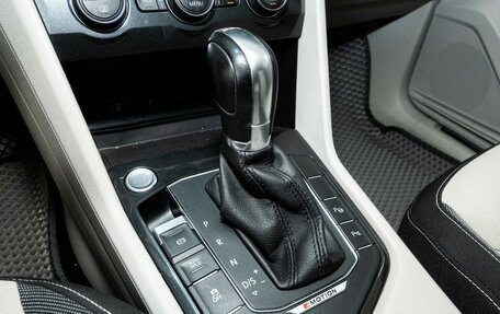 Volkswagen Tiguan II, 2017 год, 2 511 000 рублей, 12 фотография