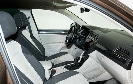 Volkswagen Tiguan II, 2017 год, 2 511 000 рублей, 6 фотография