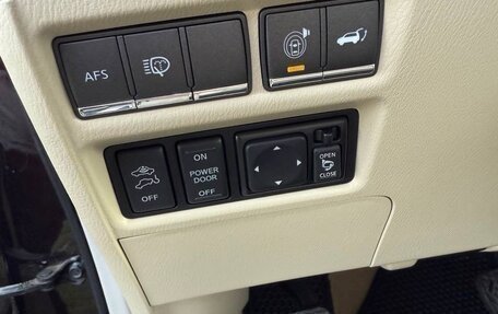 Infiniti QX56, 2011 год, 4 050 000 рублей, 6 фотография