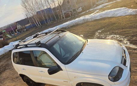 Chevrolet Niva I рестайлинг, 2017 год, 720 000 рублей, 17 фотография