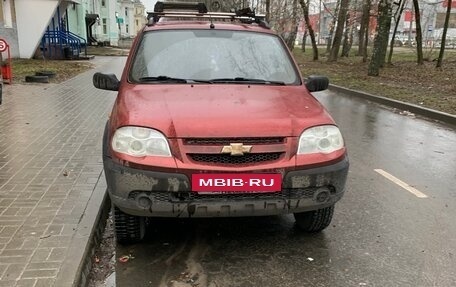 Chevrolet Niva I рестайлинг, 2009 год, 349 000 рублей, 2 фотография