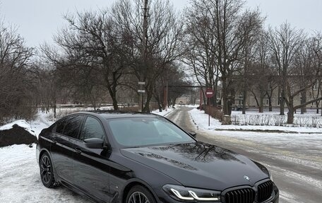 BMW 5 серия, 2020 год, 5 400 000 рублей, 3 фотография