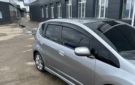 Honda Fit III, 2011 год, 1 050 000 рублей, 2 фотография