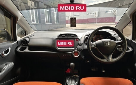 Honda Fit III, 2011 год, 1 050 000 рублей, 5 фотография