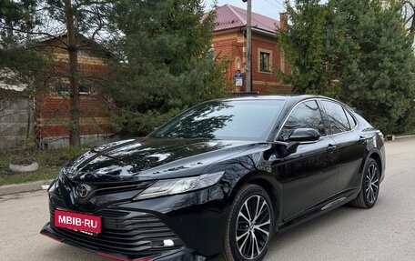 Toyota Camry, 2020 год, 2 690 000 рублей, 1 фотография