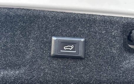 BMW 3 серия, 2023 год, 3 200 000 рублей, 10 фотография