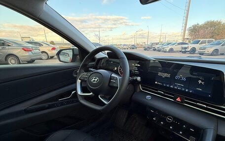 Hyundai Elantra, 2023 год, 1 600 000 рублей, 5 фотография