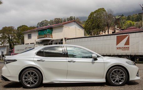 Toyota Camry, 2019 год, 3 580 000 рублей, 9 фотография