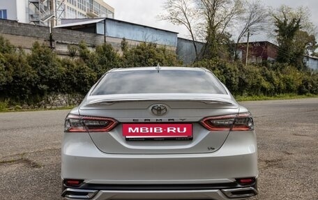 Toyota Camry, 2019 год, 3 580 000 рублей, 6 фотография