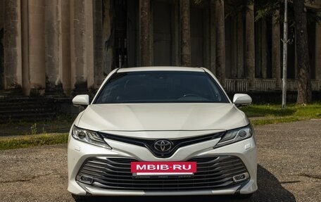 Toyota Camry, 2019 год, 3 580 000 рублей, 11 фотография