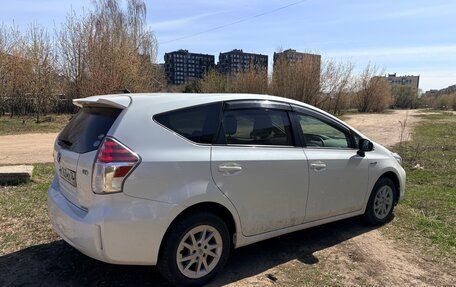 Toyota Prius Alpha I (ZVW40/41), 2015 год, 1 877 000 рублей, 9 фотография