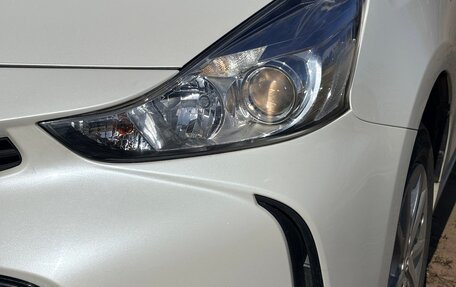 Toyota Prius Alpha I (ZVW40/41), 2015 год, 1 877 000 рублей, 6 фотография