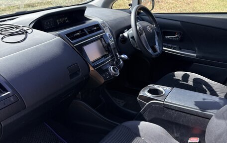 Toyota Prius Alpha I (ZVW40/41), 2015 год, 1 877 000 рублей, 13 фотография