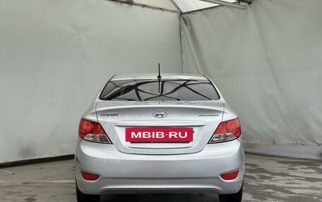 Hyundai Solaris II рестайлинг, 2013 год, 881 000 рублей, 6 фотография