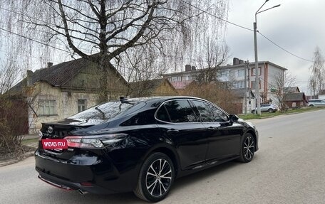 Toyota Camry, 2020 год, 2 690 000 рублей, 4 фотография