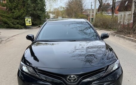 Toyota Camry, 2020 год, 2 690 000 рублей, 2 фотография