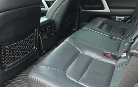 Toyota Land Cruiser 200, 2017 год, 6 999 000 рублей, 8 фотография