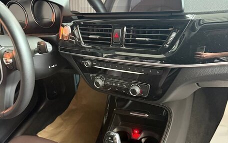 BMW 1 серия, 2022 год, 2 100 000 рублей, 5 фотография