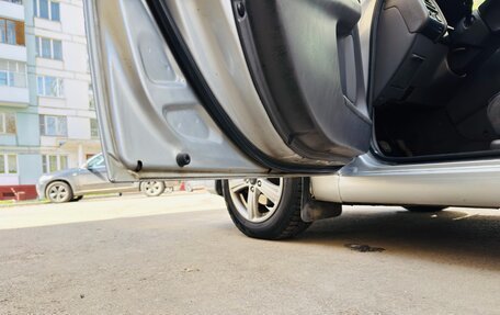 Toyota Avensis III рестайлинг, 1999 год, 280 000 рублей, 17 фотография