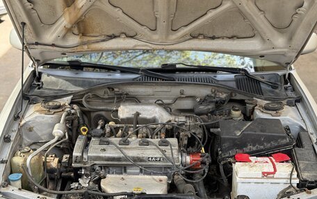 Toyota Avensis III рестайлинг, 1999 год, 280 000 рублей, 13 фотография