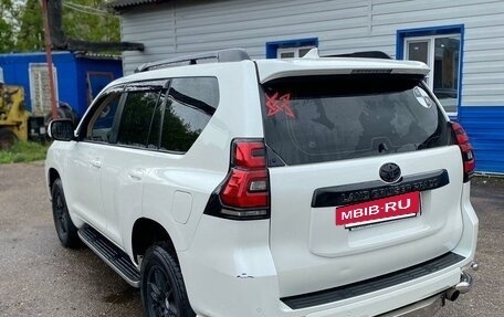 Toyota Land Cruiser Prado 150 рестайлинг 2, 2018 год, 6 000 000 рублей, 4 фотография