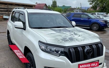 Toyota Land Cruiser Prado 150 рестайлинг 2, 2018 год, 6 000 000 рублей, 10 фотография