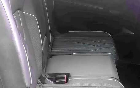 Volkswagen Tiguan II, 2022 год, 4 000 980 рублей, 15 фотография