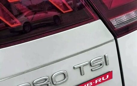 Volkswagen Tiguan II, 2022 год, 4 000 980 рублей, 13 фотография