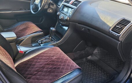 Honda Accord VII рестайлинг, 2005 год, 790 000 рублей, 15 фотография