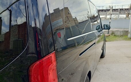 Mercedes-Benz V-Класс, 2016 год, 4 300 000 рублей, 3 фотография