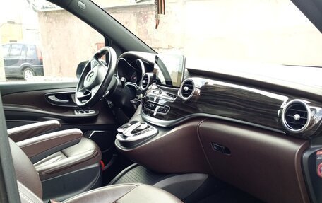 Mercedes-Benz V-Класс, 2016 год, 4 300 000 рублей, 12 фотография