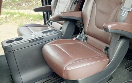 Mercedes-Benz V-Класс, 2016 год, 4 300 000 рублей, 14 фотография