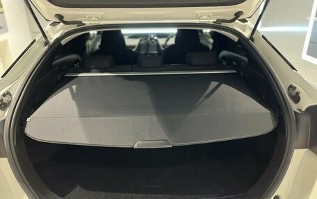 Toyota Prius IV XW50, 2016 год, 1 435 000 рублей, 21 фотография