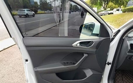 Volkswagen T-Cross I, 2023 год, 1 680 000 рублей, 4 фотография