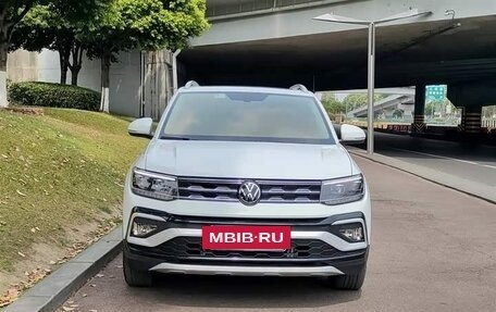 Volkswagen T-Cross I, 2023 год, 1 680 000 рублей, 2 фотография