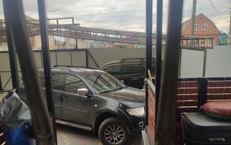 Mitsubishi Pajero Sport II рестайлинг, 2011 год, 1 200 000 рублей, 1 фотография