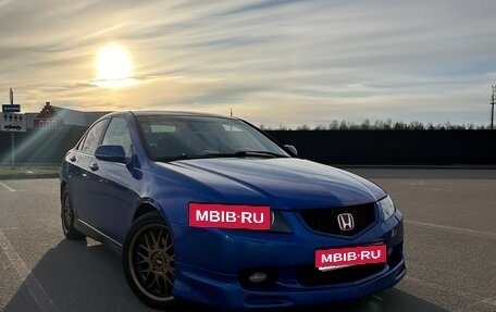 Honda Accord VII рестайлинг, 2004 год, 800 000 рублей, 1 фотография