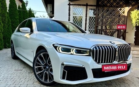 BMW 7 серия, 2021 год, 8 350 000 рублей, 2 фотография