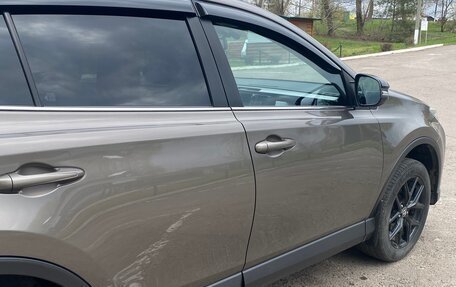 Toyota RAV4, 2019 год, 2 610 000 рублей, 4 фотография