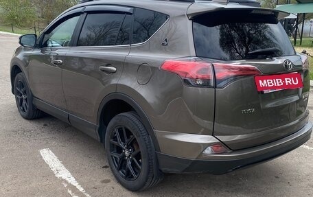 Toyota RAV4, 2019 год, 2 610 000 рублей, 8 фотография