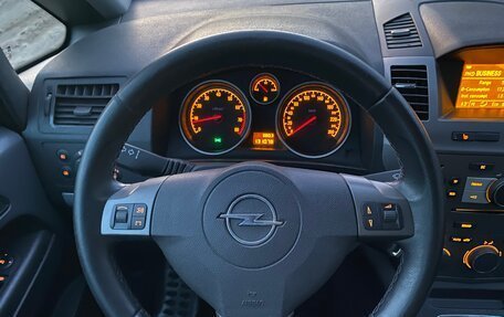 Opel Zafira B, 2007 год, 625 000 рублей, 26 фотография