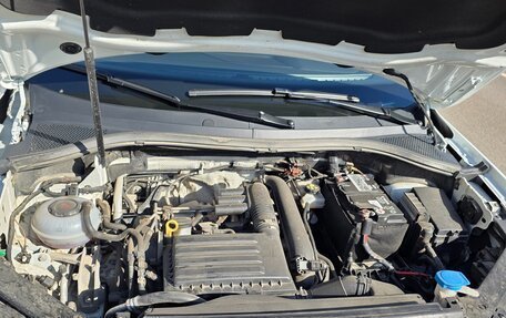 Volkswagen Tiguan II, 2020 год, 3 080 000 рублей, 7 фотография