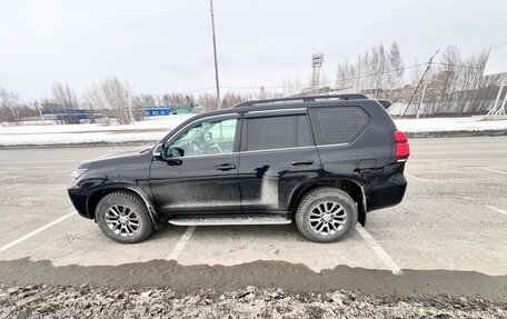 Toyota Land Cruiser Prado 150 рестайлинг 2, 2018 год, 3 000 000 рублей, 2 фотография