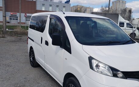 Nissan NV200, 2014 год, 1 150 000 рублей, 2 фотография