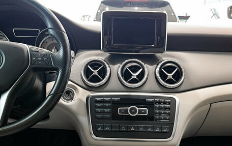 Mercedes-Benz GLA, 2015 год, 2 520 000 рублей, 15 фотография