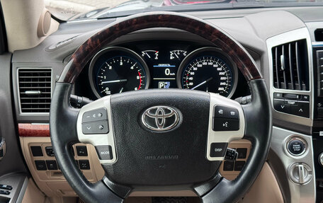 Toyota Land Cruiser 200, 2012 год, 3 250 000 рублей, 20 фотография